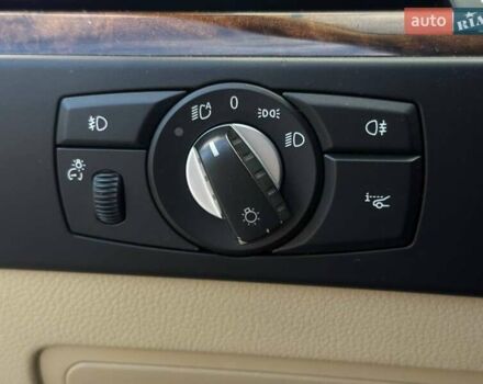 Серый БМВ 5 Серия, объемом двигателя 3 л и пробегом 257 тыс. км за 11999 $, фото 13 на Automoto.ua