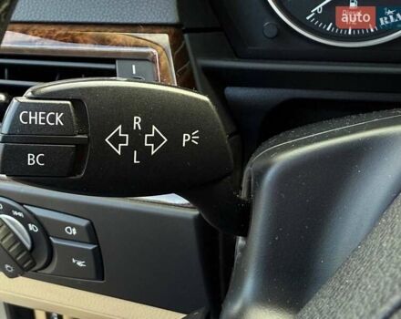 Серый БМВ 5 Серия, объемом двигателя 3 л и пробегом 257 тыс. км за 11999 $, фото 12 на Automoto.ua