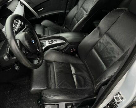 Серый БМВ 5 Серия, объемом двигателя 3 л и пробегом 510 тыс. км за 4699 $, фото 23 на Automoto.ua