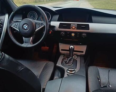 Серый БМВ 5 Серия, объемом двигателя 3 л и пробегом 282 тыс. км за 7100 $, фото 4 на Automoto.ua