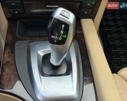 Серый БМВ 5 Серия, объемом двигателя 3 л и пробегом 257 тыс. км за 11999 $, фото 20 на Automoto.ua