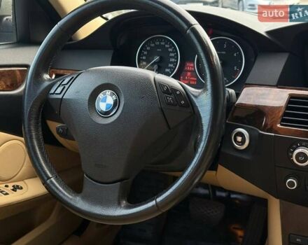 Серый БМВ 5 Серия, объемом двигателя 3 л и пробегом 257 тыс. км за 11999 $, фото 26 на Automoto.ua