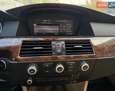 Серый БМВ 5 Серия, объемом двигателя 3 л и пробегом 257 тыс. км за 11999 $, фото 11 на Automoto.ua