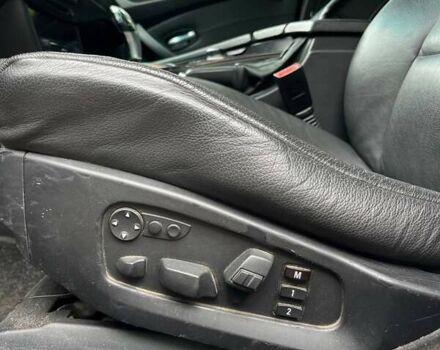 Серый БМВ 5 Серия, объемом двигателя 3 л и пробегом 358 тыс. км за 7700 $, фото 12 на Automoto.ua