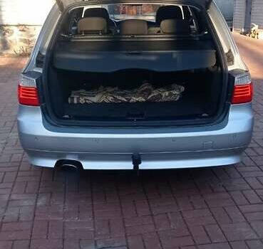 Серый БМВ 5 Серия, объемом двигателя 2 л и пробегом 304 тыс. км за 8600 $, фото 6 на Automoto.ua