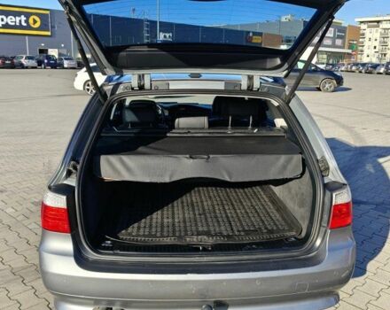 Серый БМВ 5 Серия, объемом двигателя 3 л и пробегом 193 тыс. км за 1950 $, фото 5 на Automoto.ua