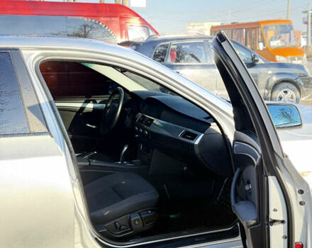 Серый БМВ 5 Серия, объемом двигателя 3 л и пробегом 278 тыс. км за 9750 $, фото 5 на Automoto.ua