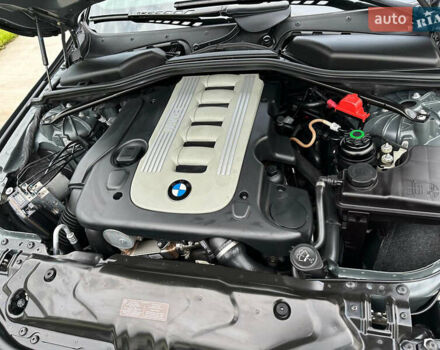 Серый БМВ 5 Серия, объемом двигателя 3 л и пробегом 250 тыс. км за 12500 $, фото 27 на Automoto.ua