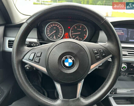 Серый БМВ 5 Серия, объемом двигателя 3 л и пробегом 250 тыс. км за 12500 $, фото 24 на Automoto.ua