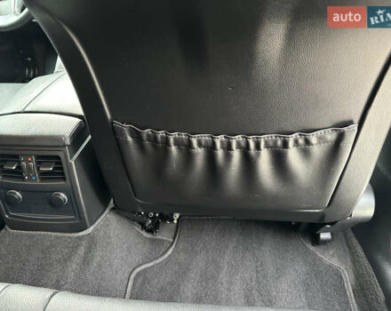 Серый БМВ 5 Серия, объемом двигателя 3 л и пробегом 250 тыс. км за 12500 $, фото 19 на Automoto.ua