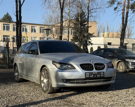 Серый БМВ 5 Серия, объемом двигателя 3 л и пробегом 278 тыс. км за 9750 $, фото 1 на Automoto.ua