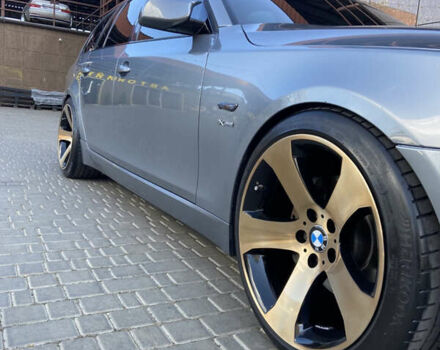 Серый БМВ 5 Серия, объемом двигателя 3 л и пробегом 312 тыс. км за 13700 $, фото 5 на Automoto.ua