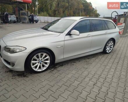 Серый БМВ 5 Серия, объемом двигателя 3 л и пробегом 265 тыс. км за 13999 $, фото 2 на Automoto.ua