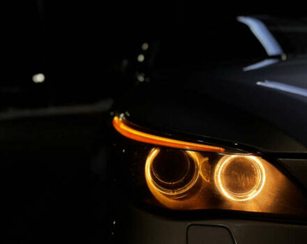 Серый БМВ 5 Серия, объемом двигателя 2 л и пробегом 390 тыс. км за 7999 $, фото 1 на Automoto.ua