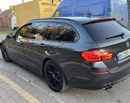 Сірий БМВ 5 Серія, об'ємом двигуна 2 л та пробігом 300 тис. км за 12000 $, фото 2 на Automoto.ua