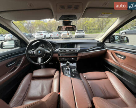 Серый БМВ 5 Серия, объемом двигателя 3 л и пробегом 218 тыс. км за 19300 $, фото 11 на Automoto.ua
