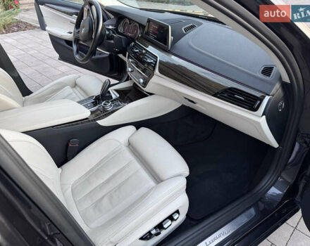 Серый БМВ 5 Серия, объемом двигателя 2 л и пробегом 246 тыс. км за 26500 $, фото 14 на Automoto.ua