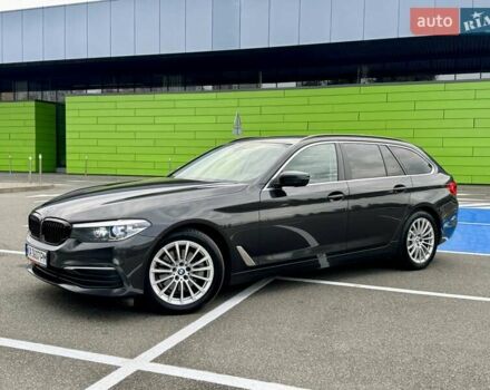 Серый БМВ 5 Серия, объемом двигателя 2 л и пробегом 200 тыс. км за 19900 $, фото 2 на Automoto.ua