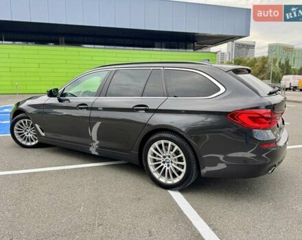 Серый БМВ 5 Серия, объемом двигателя 2 л и пробегом 200 тыс. км за 19900 $, фото 23 на Automoto.ua