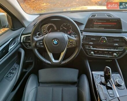 Серый БМВ 5 Серия, объемом двигателя 2 л и пробегом 153 тыс. км за 25300 $, фото 10 на Automoto.ua