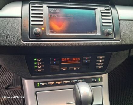 Серый БМВ 5 Серия, объемом двигателя 3 л и пробегом 375 тыс. км за 12800 $, фото 2 на Automoto.ua