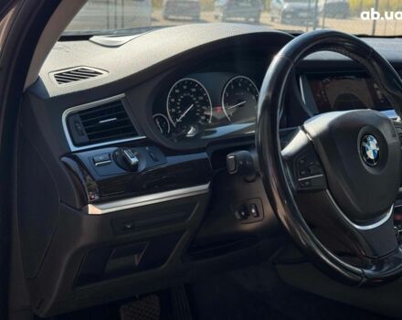 Серый БМВ 5 Серия, объемом двигателя 3 л и пробегом 113 тыс. км за 22990 $, фото 26 на Automoto.ua