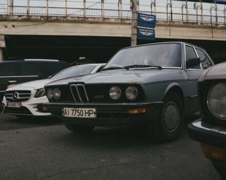 Серый БМВ 5 Серия, объемом двигателя 2 л и пробегом 200 тыс. км за 1200 $, фото 1 на Automoto.ua