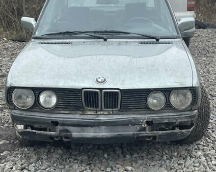 Сірий БМВ 5 Серія, об'ємом двигуна 2.4 л та пробігом 384 тис. км за 1600 $, фото 1 на Automoto.ua