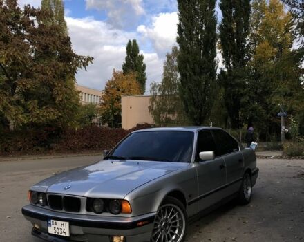 Серый БМВ 5 Серия, объемом двигателя 2 л и пробегом 270 тыс. км за 3499 $, фото 1 на Automoto.ua