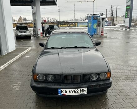 Серый БМВ 5 Серия, объемом двигателя 2.5 л и пробегом 200 тыс. км за 1700 $, фото 1 на Automoto.ua