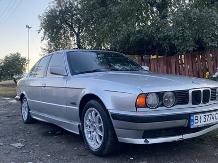 Серый БМВ 5 Серия, объемом двигателя 2.5 л и пробегом 350 тыс. км за 2300 $, фото 1 на Automoto.ua