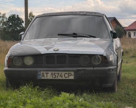 Сірий БМВ 5 Серія, об'ємом двигуна 2.4 л та пробігом 350 тис. км за 389 $, фото 1 на Automoto.ua