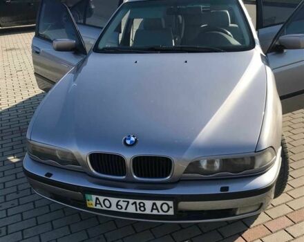 Серый БМВ 5 Серия, объемом двигателя 0 л и пробегом 250 тыс. км за 5000 $, фото 1 на Automoto.ua