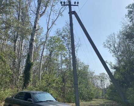 Серый БМВ 5 Серия, объемом двигателя 2 л и пробегом 366 тыс. км за 1100 $, фото 1 на Automoto.ua