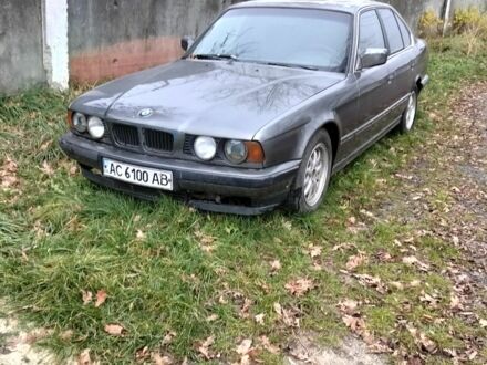 Серый БМВ 5 Серия, объемом двигателя 3 л и пробегом 300 тыс. км за 1200 $, фото 1 на Automoto.ua