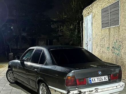 БМВ 5 Серия 1988 в Николаеве на Automoto.ua Серый БМВ 5 Серия, объемом двигателя 2 л и пробегом 200 тыс. км за 1450 $, фото 1 на Automoto.ua