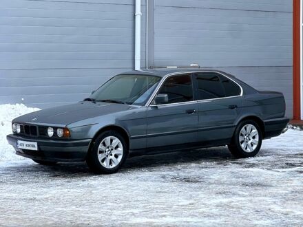 Сірий БМВ 5 Серія, об'ємом двигуна 2.5 л та пробігом 250 тис. км за 2500 $, фото 1 на Automoto.ua