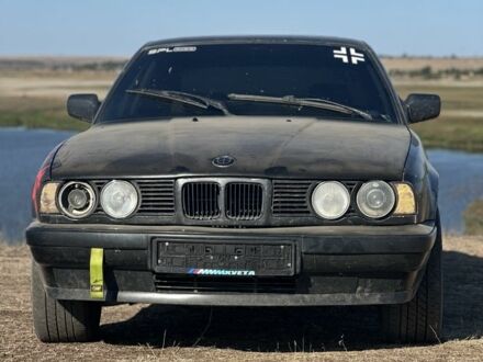 Сірий БМВ 5 Серія, об'ємом двигуна 2.5 л та пробігом 220 тис. км за 2500 $, фото 1 на Automoto.ua