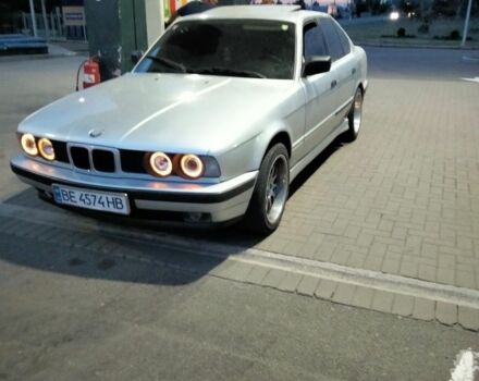 Серый БМВ 5 Серия, объемом двигателя 3.4 л и пробегом 345 тыс. км за 2800 $, фото 1 на Automoto.ua