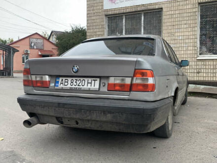 БМВ 5 Серия 1989 в Гниване на Automoto.ua Серый БМВ 5 Серия, объемом двигателя 2 л и пробегом 400 тыс. км за 1400 $, фото 1 на Automoto.ua