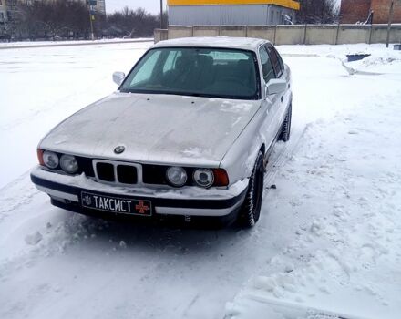 Серый БМВ 5 Серия, объемом двигателя 2.4 л и пробегом 450 тыс. км за 2130 $, фото 1 на Automoto.ua