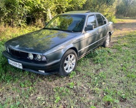 Серый БМВ 5 Серия, объемом двигателя 2 л и пробегом 370 тыс. км за 3600 $, фото 1 на Automoto.ua