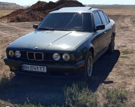 Серый БМВ 5 Серия, объемом двигателя 2.5 л и пробегом 150 тыс. км за 3200 $, фото 1 на Automoto.ua