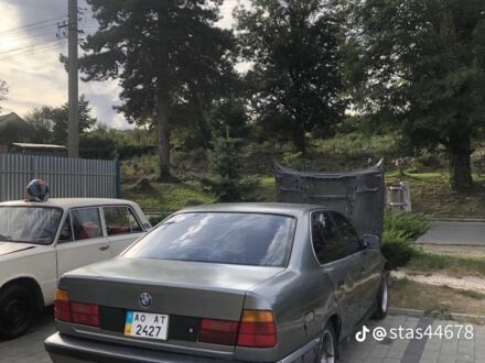 БМВ 5 Серія 1990 у Ужгороді на Automoto.ua Сірий БМВ 5 Серія, об'ємом двигуна 2 л та пробігом 300 тис. км за 1300 $, фото 1 на Automoto.ua