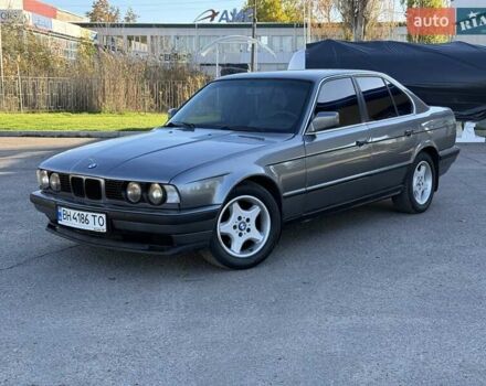 Серый БМВ 5 Серия, объемом двигателя 2 л и пробегом 295 тыс. км за 3000 $, фото 1 на Automoto.ua