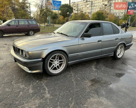 Серый БМВ 5 Серия, объемом двигателя 2 л и пробегом 425 тыс. км за 2700 $, фото 1 на Automoto.ua