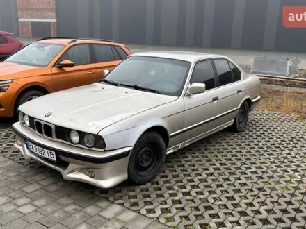 Серый БМВ 5 Серия, объемом двигателя 2.5 л и пробегом 430 тыс. км за 1999 $, фото 1 на Automoto.ua