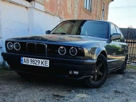 БМВ 5 Серія 1990 у Сокинянах на Automoto.ua Сірий БМВ 5 Серія, об'ємом двигуна 3 л та пробігом 320 тис. км за 5555 $, фото 1 на Automoto.ua