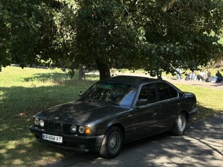 Серый БМВ 5 Серия, объемом двигателя 2 л и пробегом 250 тыс. км за 3000 $, фото 1 на Automoto.ua