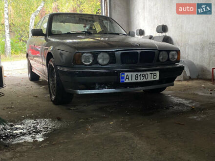 БМВ 5 Серія 1990 у Ромнах на Automoto.ua Сірий БМВ 5 Серія, об'ємом двигуна 2.5 л та пробігом 300 тис. км за 2700 $, фото 1 на Automoto.ua